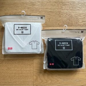Uniqlo V-Neck Dry Color T-Shirts (2)